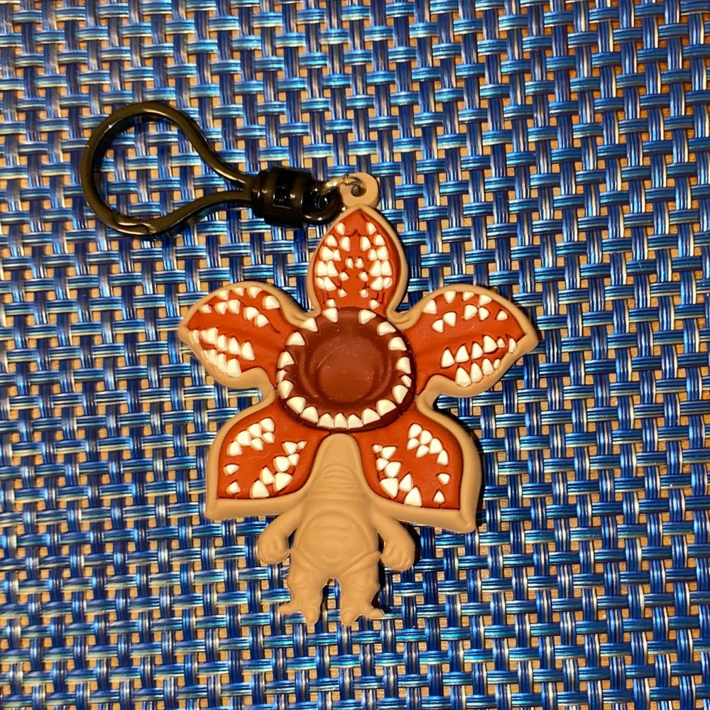 Stranger Things Demogorgan keychain